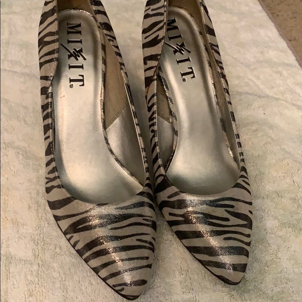 Zebra Heels // Like New